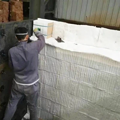 Koji su propisi za izradu slojevitih vatrostalnih obloga od keramičkih vlakana?
